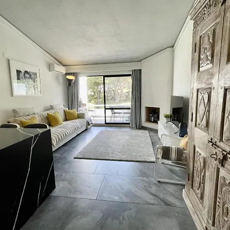Scarlet's Place - 1 Bed Victory Village Quinta Do - Beach, Nature, Lakes Apartment *