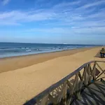 Scarlet's Place - 1 Bed Victory Village Quinta Do - Beach, Nature, Lakes דירה