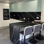 Scarlet's Place - 1 Bed Victory Village Quinta Do - Beach, Nature, Lakes דירה